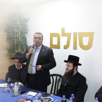 סיום בהלכות תפילה ע”י תלמידי ישיבת ‘תורת יעקב’ – סולם בהשתתפות חבר מועצת עיריית ירושלים,מר משה ליאון